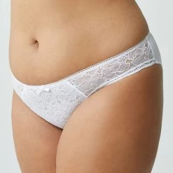 Slip Star White Luccia 6 Slip Star White Luccia -Bestform Lingerie BL02409 016 WEB 1 759188a8 7cf2 4183 be5d 5e27126f2e8c