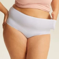 Culotte Très Haute One Size Star White JUST ONE MICRO 6 Culotte Très Haute One Size Star White JUST ONE MICRO -Bestform Lingerie BL04600 016 WEB 1 813d9101 b72f 477c 9191 8de34f0c90cb
