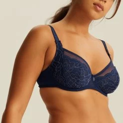 Soutien-gorge Emboîtant Avec Armatures Marine CAPRI 6 Soutien-gorge Emboîtant Avec Armatures Marine CAPRI -Bestform Lingerie BL14500 021 WEB 11