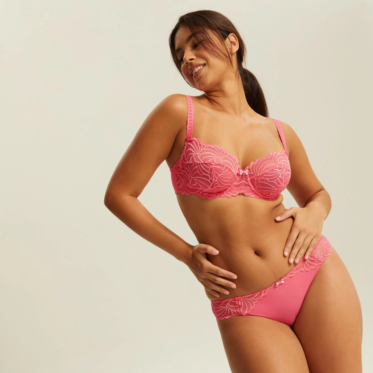 Soutien-gorge Emboîtant Avec Armatures Cherry PAMPELUNE HARMONY 5 Soutien-gorge Emboîtant Avec Armatures Cherry PAMPELUNE HARMONY – Image 5