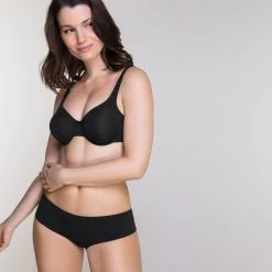 Slip Noir Livorne 7 Slip Noir Livorne -Bestform Lingerie CL02875 030 WEB 3 339834a2 0098 4c5a affe f9b8b19b1bc1
