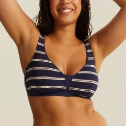 Haut De Maillot Sans Armatures Marine Précieux TAVOLARA -Bestform Lingerie CS21103 A27 WEB 11 f9618fab 8b05 458b be68 0583f34352c3